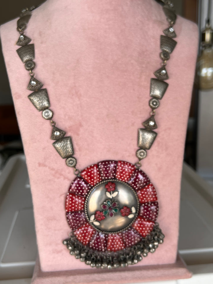 Exquisite Antique Enamelled Pendant Necklace - Elevate Your Elegance