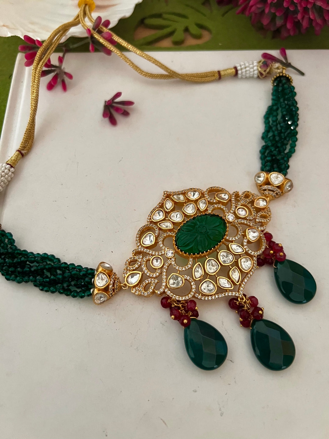 Scintillating Kundan Choker with Earrings