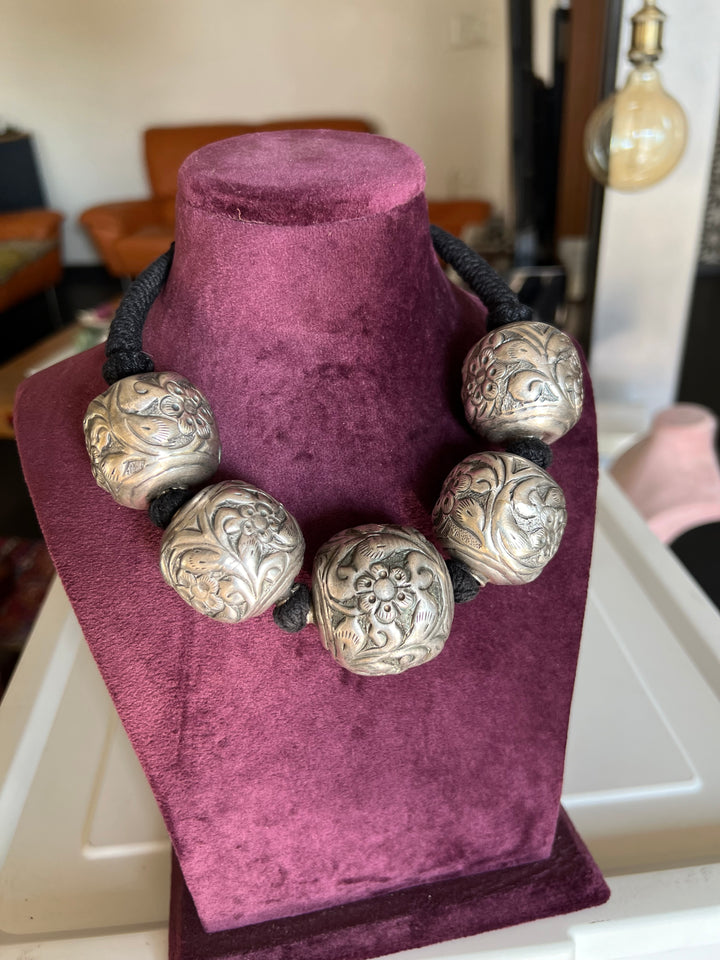 Antique Necklace - Elevate Your Elegance