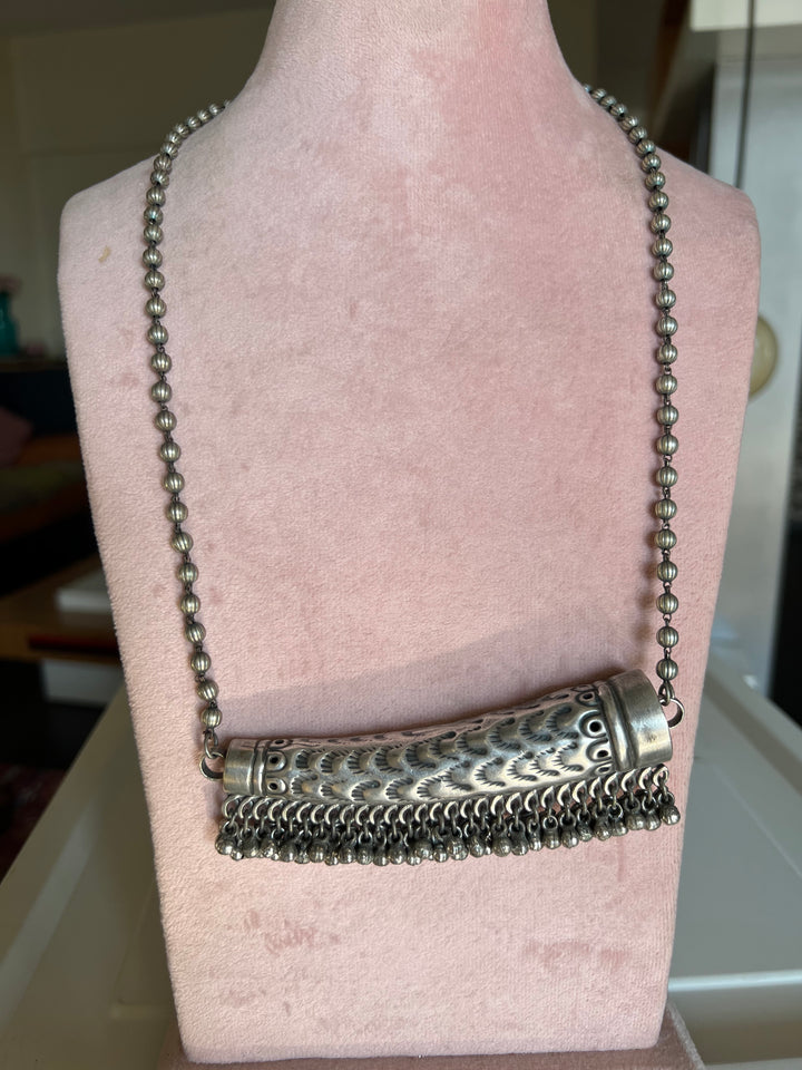 Antique Necklace - Elevate Your Elegance