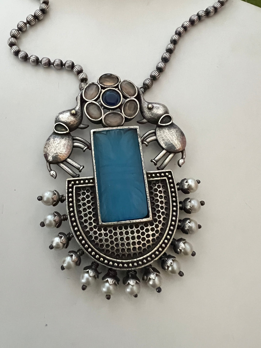 SHIVKA Fusion Necklace with Earrings