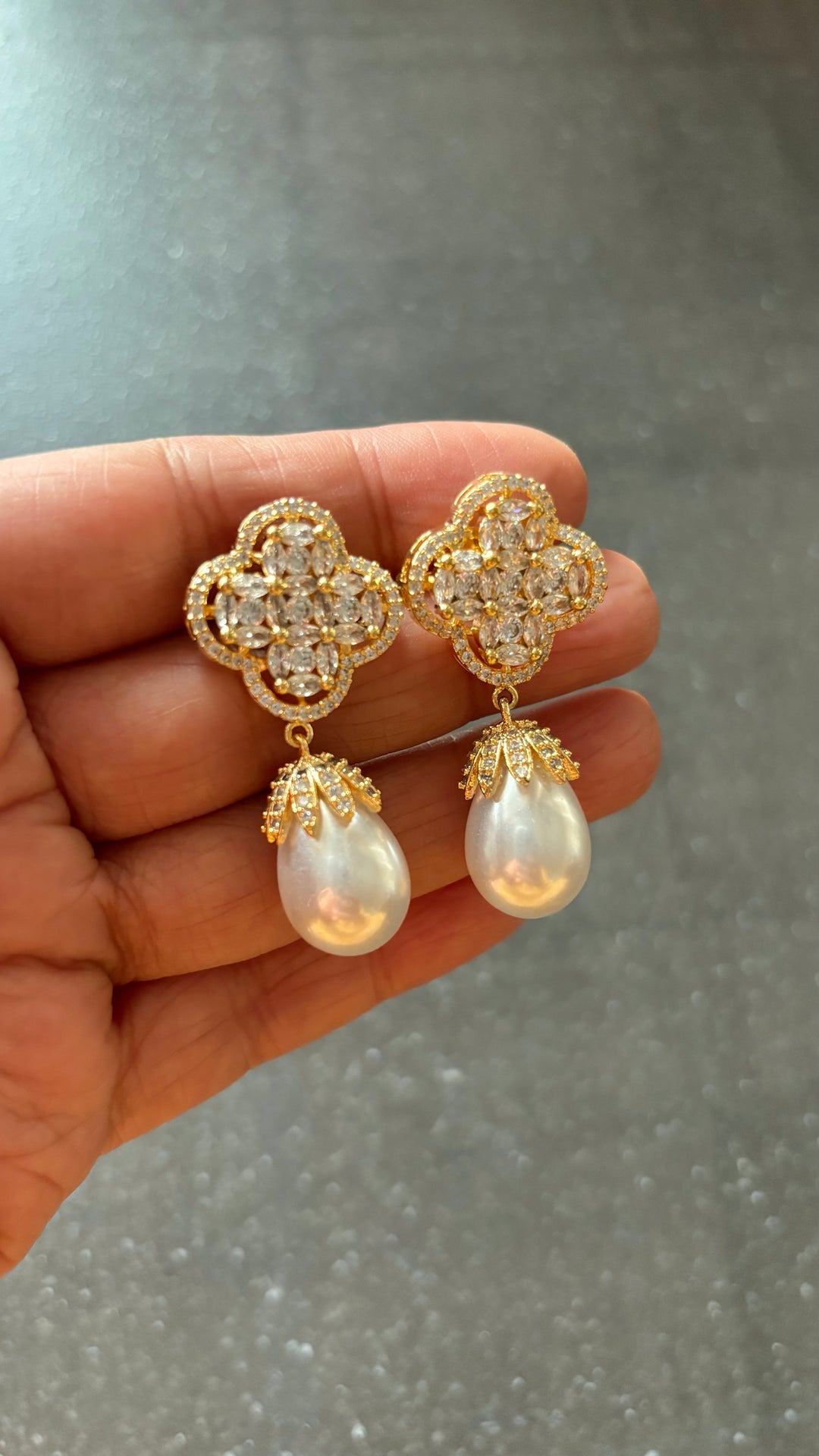 Elegant Earrings - Premium Quality, Exquisite Craftsmanship