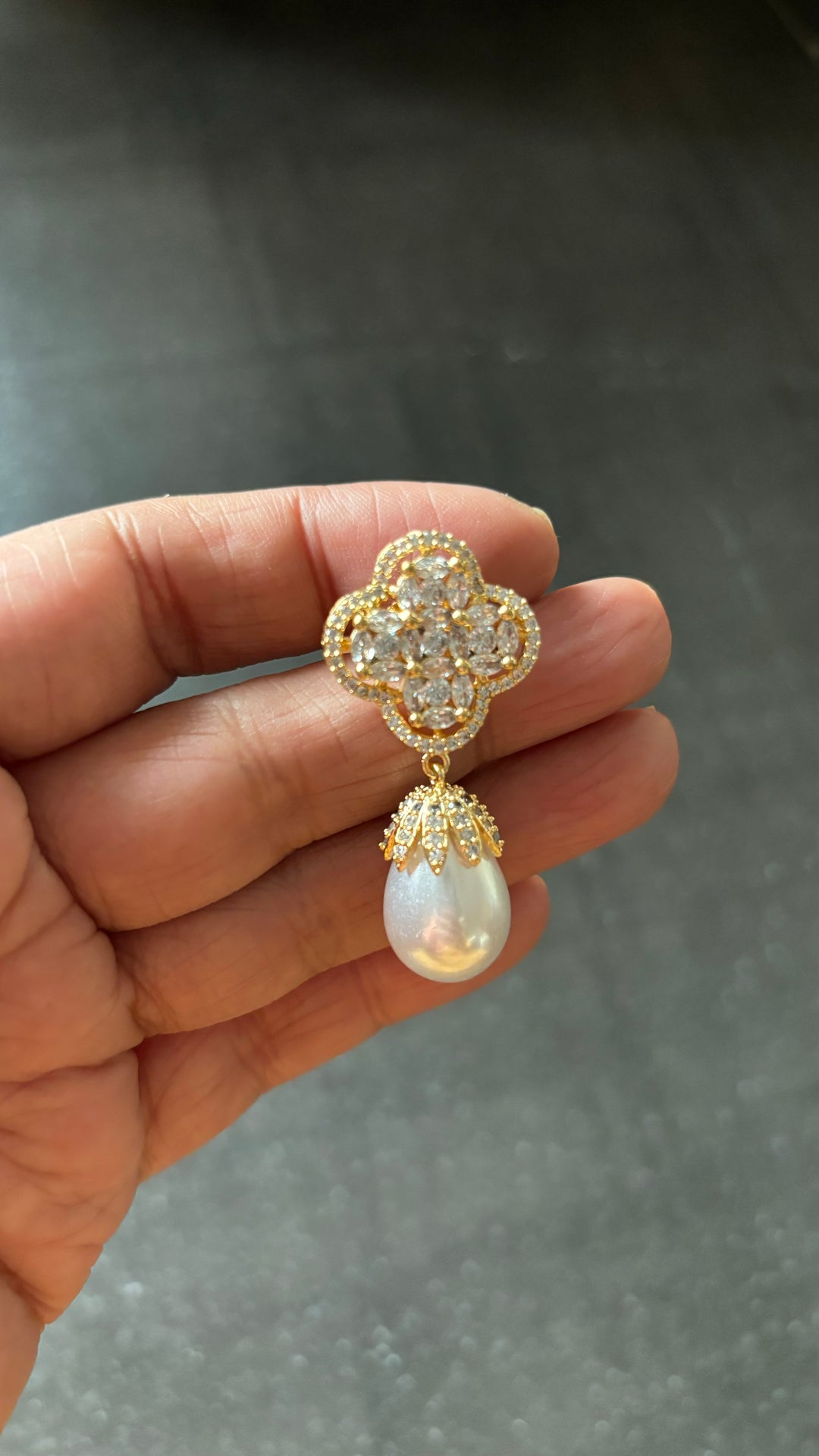 Elegant Earrings - Premium Quality, Exquisite Craftsmanship