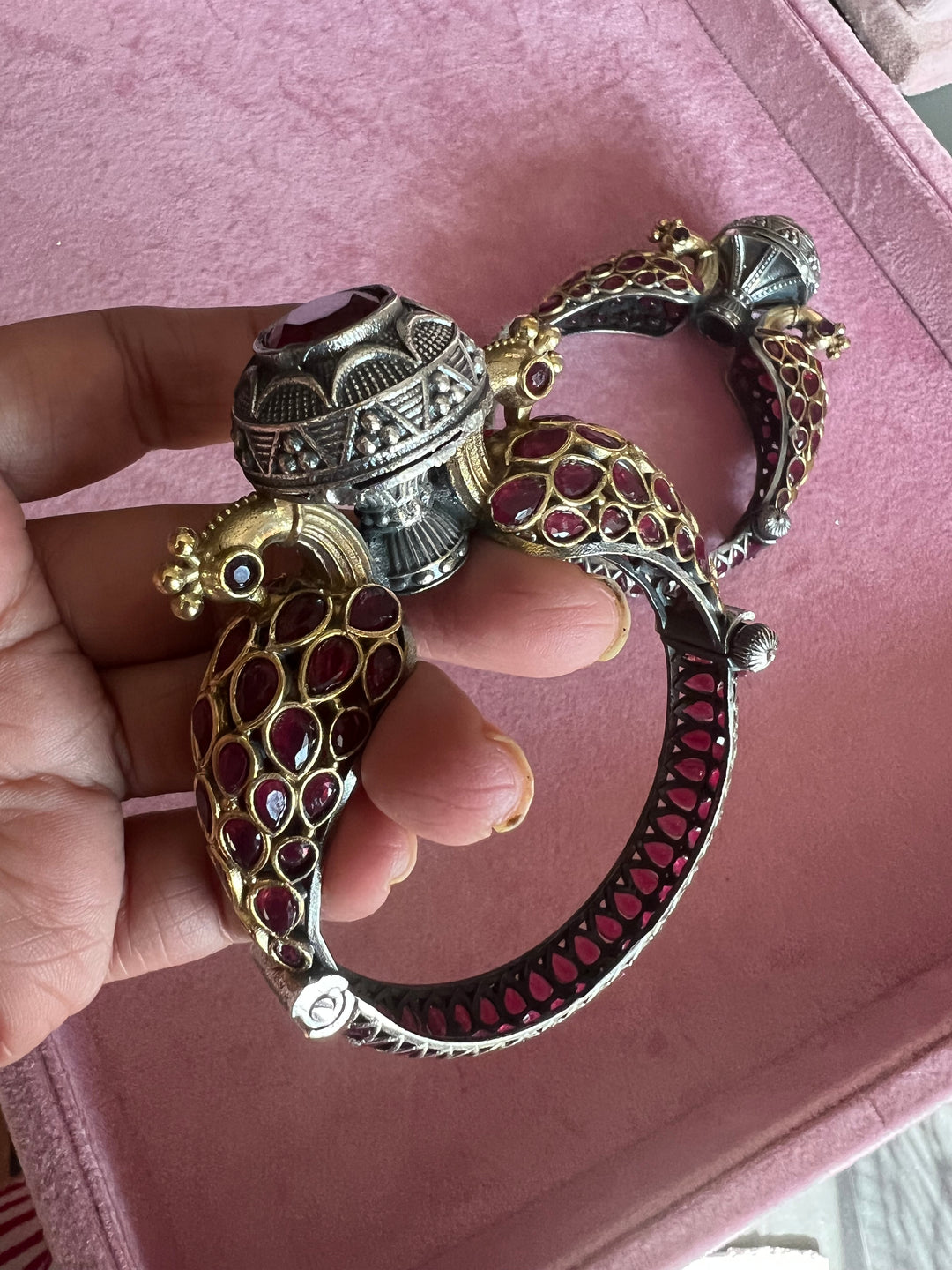 Vintage Twin Peacock Bangle: Timeless Elegance