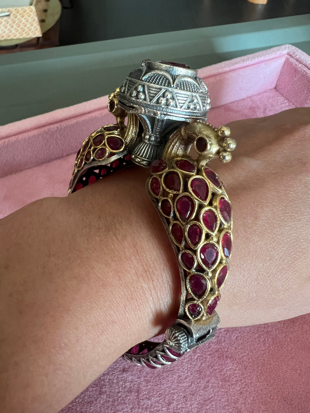 Vintage Twin Peacock Bangle: Timeless Elegance