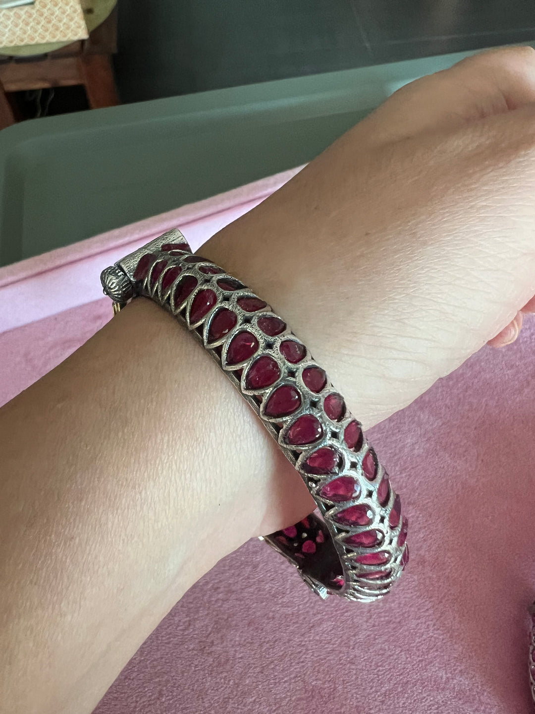 Vintage Twin Peacock Bangle: Timeless Elegance