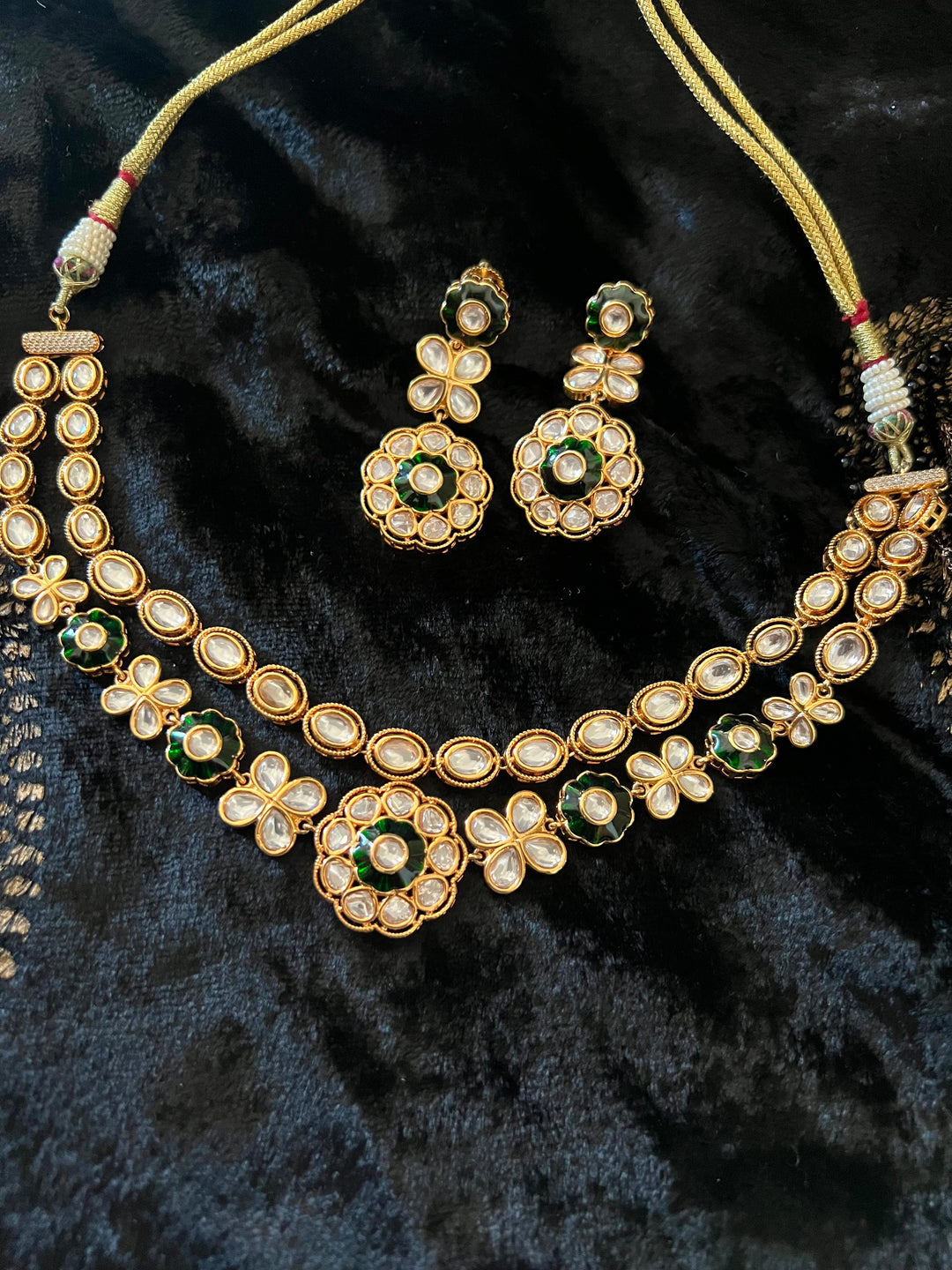 Elegant Kundan Necklace Set - Dazzle at Weddings and Festive Affairs