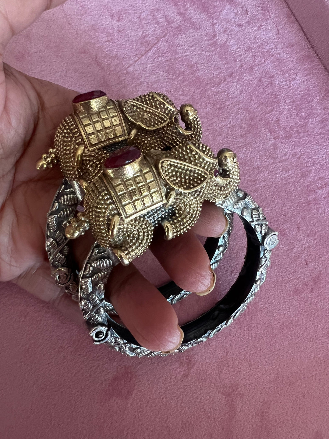 Vintage Elephant Bangle: Timeless Elegance