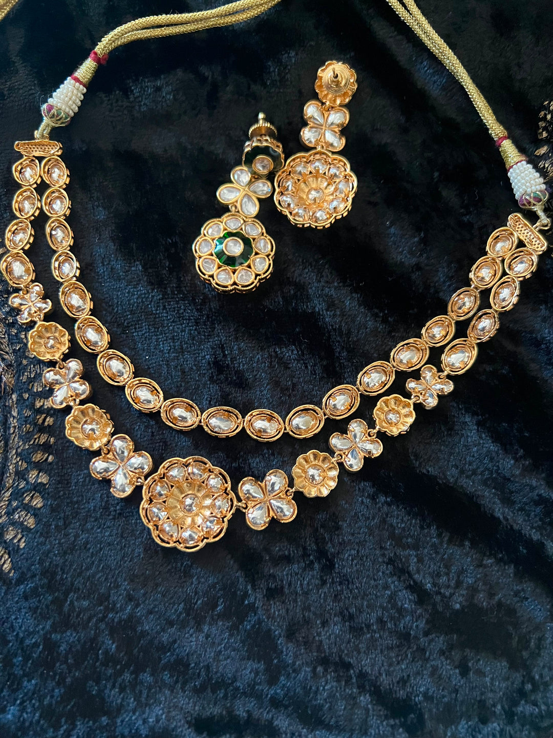 Elegant Kundan Necklace Set - Dazzle at Weddings and Festive Affairs
