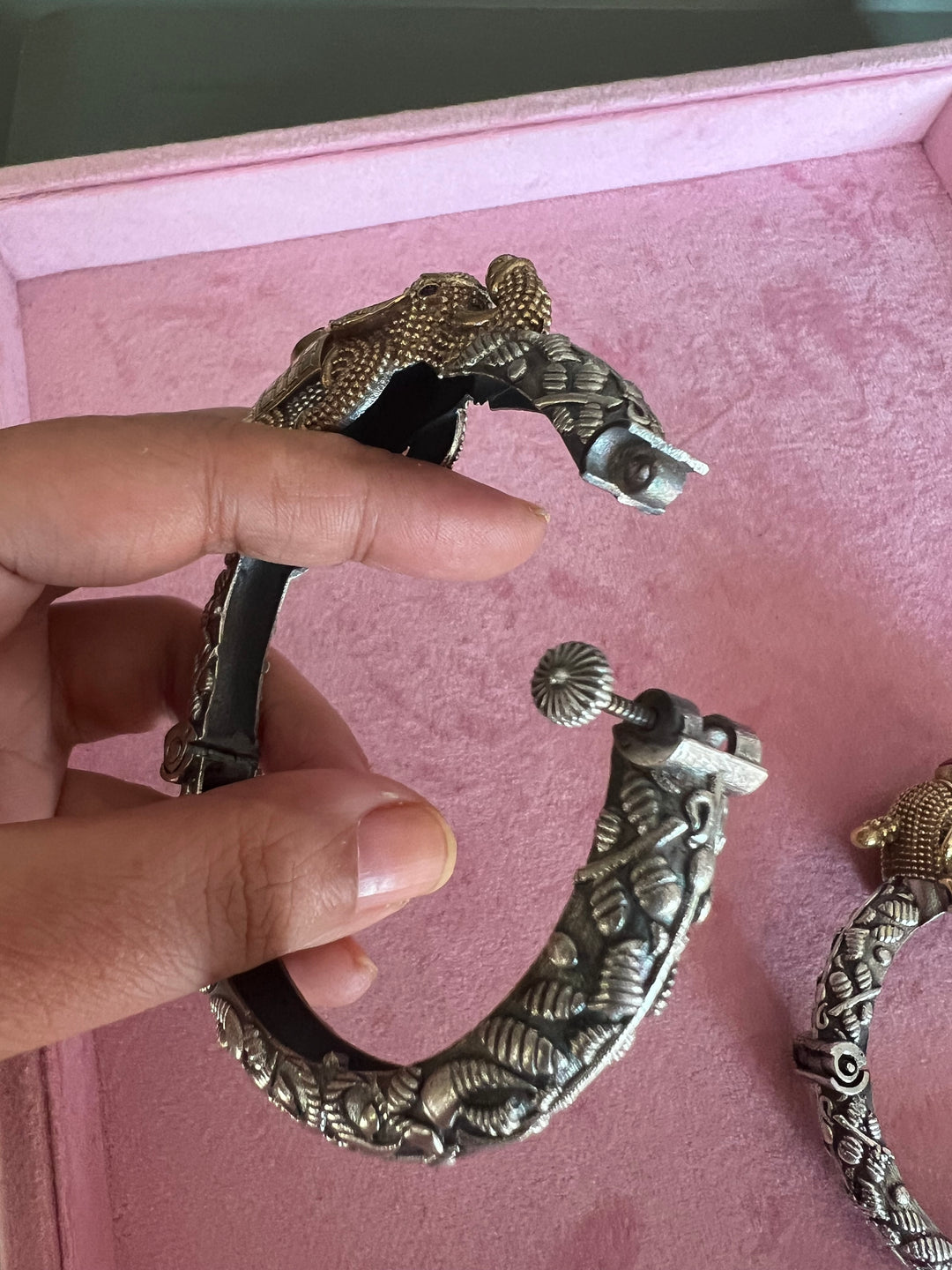 Vintage Elephant Bangle: Timeless Elegance