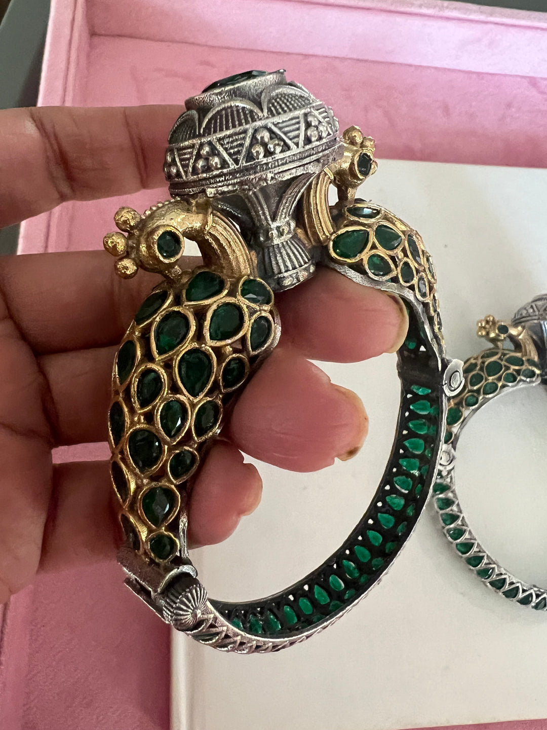 Vintage Twin Peacock Bangle: Timeless Elegance