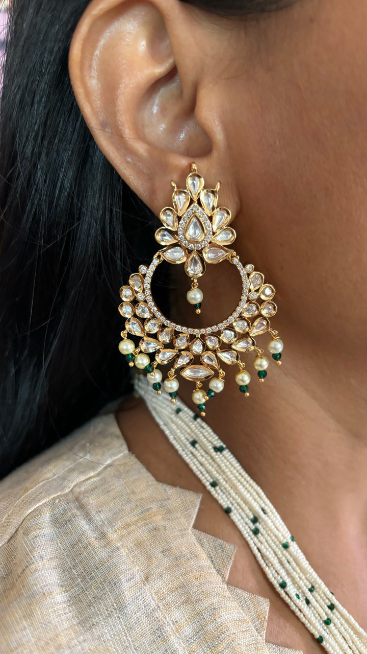 Beautiful Kundan Pendant Necklace with Chandbaalis