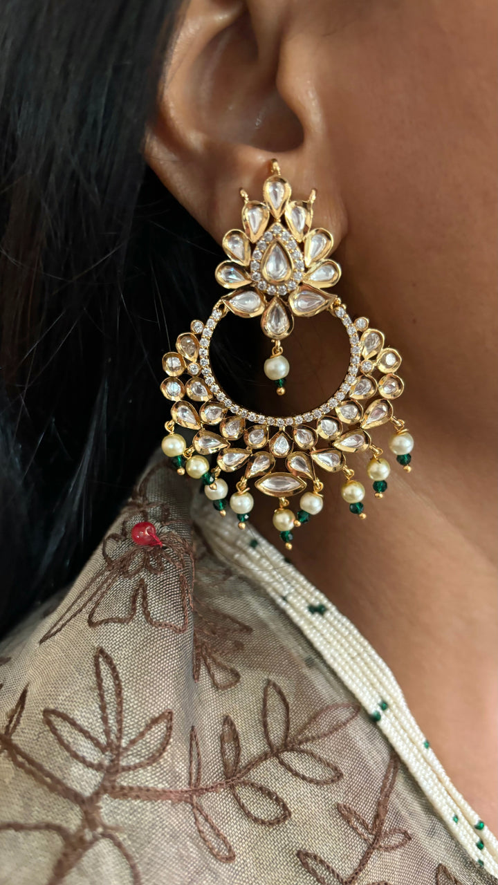 Beautiful Kundan Pendant Necklace with Chandbaalis