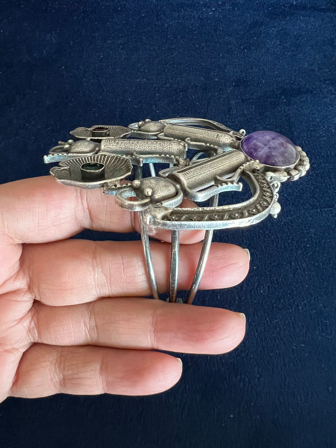 Elegant Fusion Handcuff - Premium Brass & Stone Craftsmanship