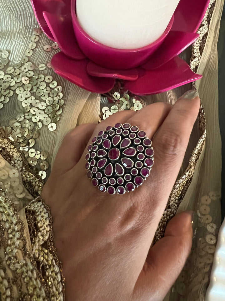 Classic Pure 925 Silver Ring - A Touch of Timeless Beauty