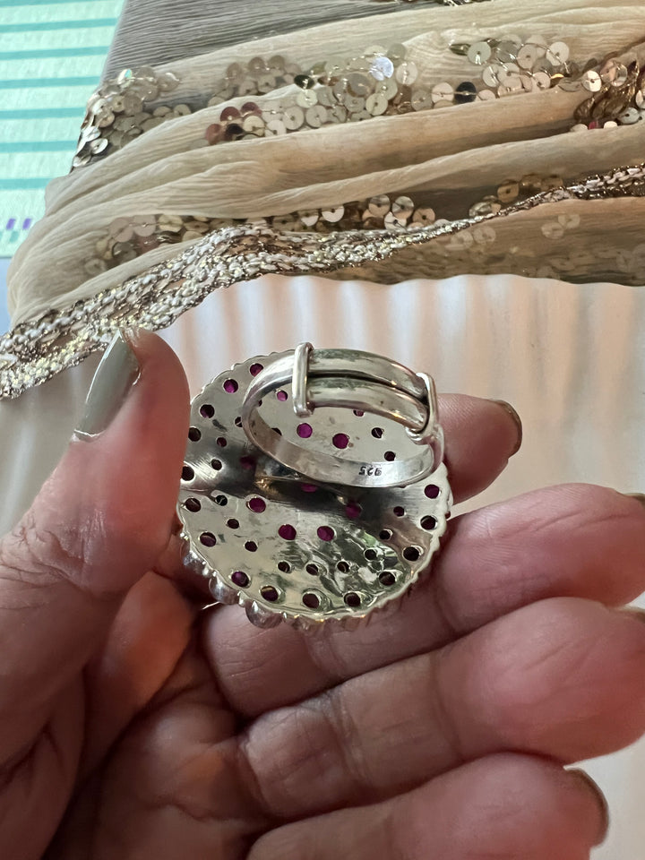 Classic Pure 925 Silver Ring - A Touch of Timeless Beauty