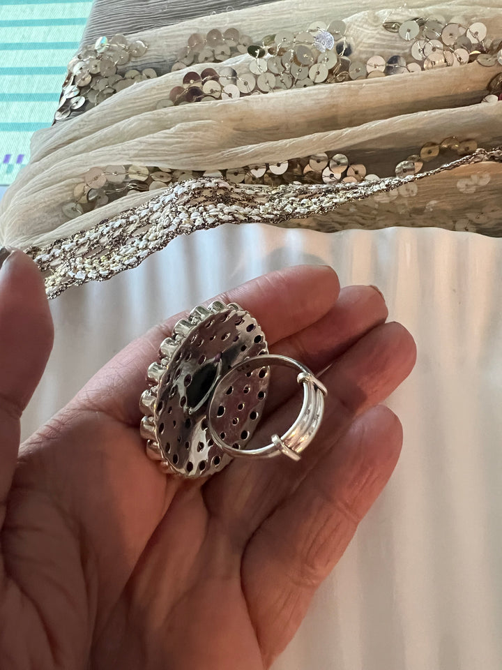 Classic Pure 925 Silver Ring - A Touch of Timeless Beauty