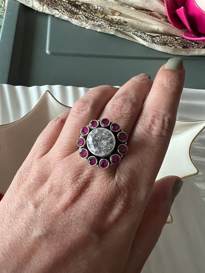 Classic Pure 925 Silver Ring - A Touch of Timeless Beauty