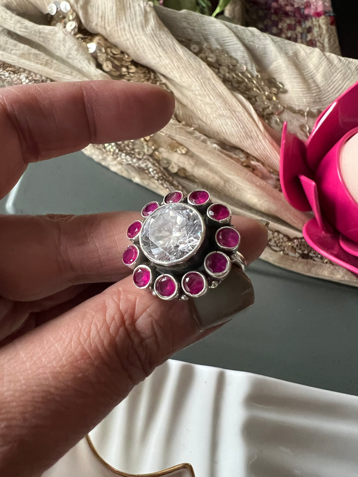 Classic Pure 925 Silver Ring - A Touch of Timeless Beauty