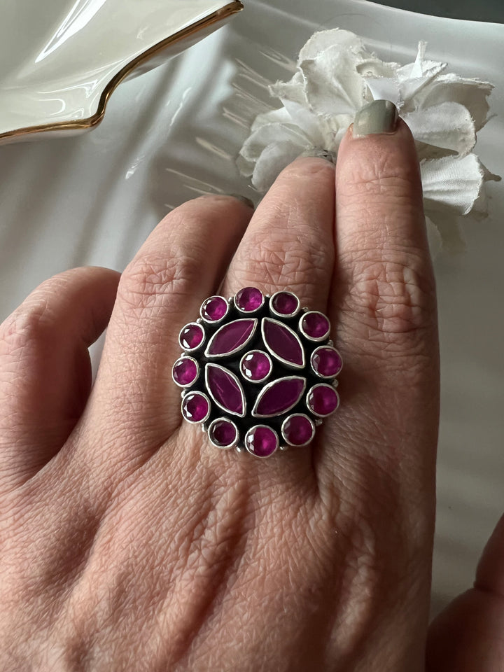 Classic Pure 925 Silver Ring - A Touch of Timeless Beauty