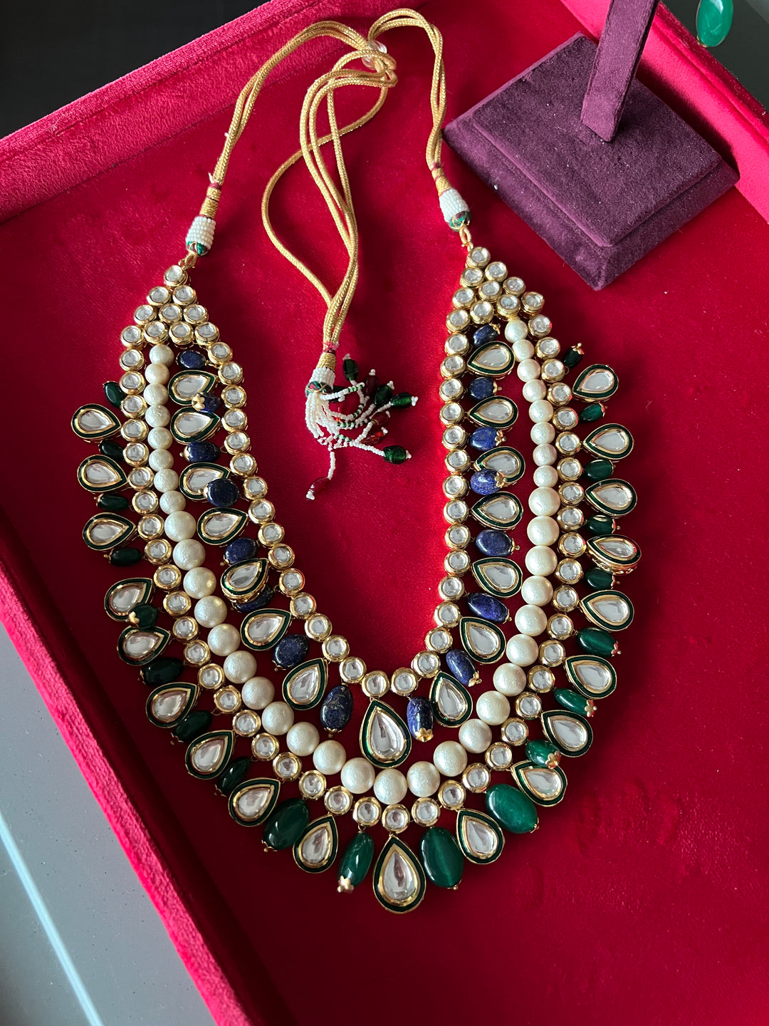 Elegant Kundan Necklace Set - Dazzle at Weddings and Festive Affairs