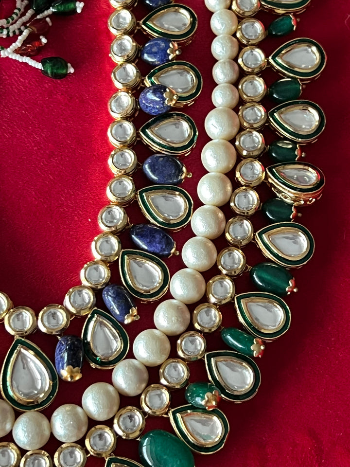 Elegant Kundan Necklace Set - Dazzle at Weddings and Festive Affairs