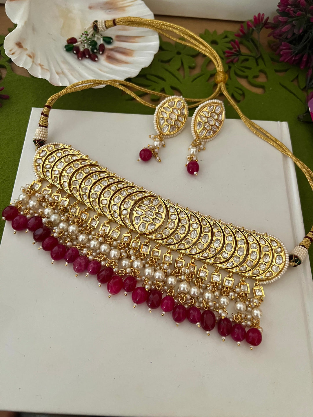 Scintillating Kundan Choker with Earrings