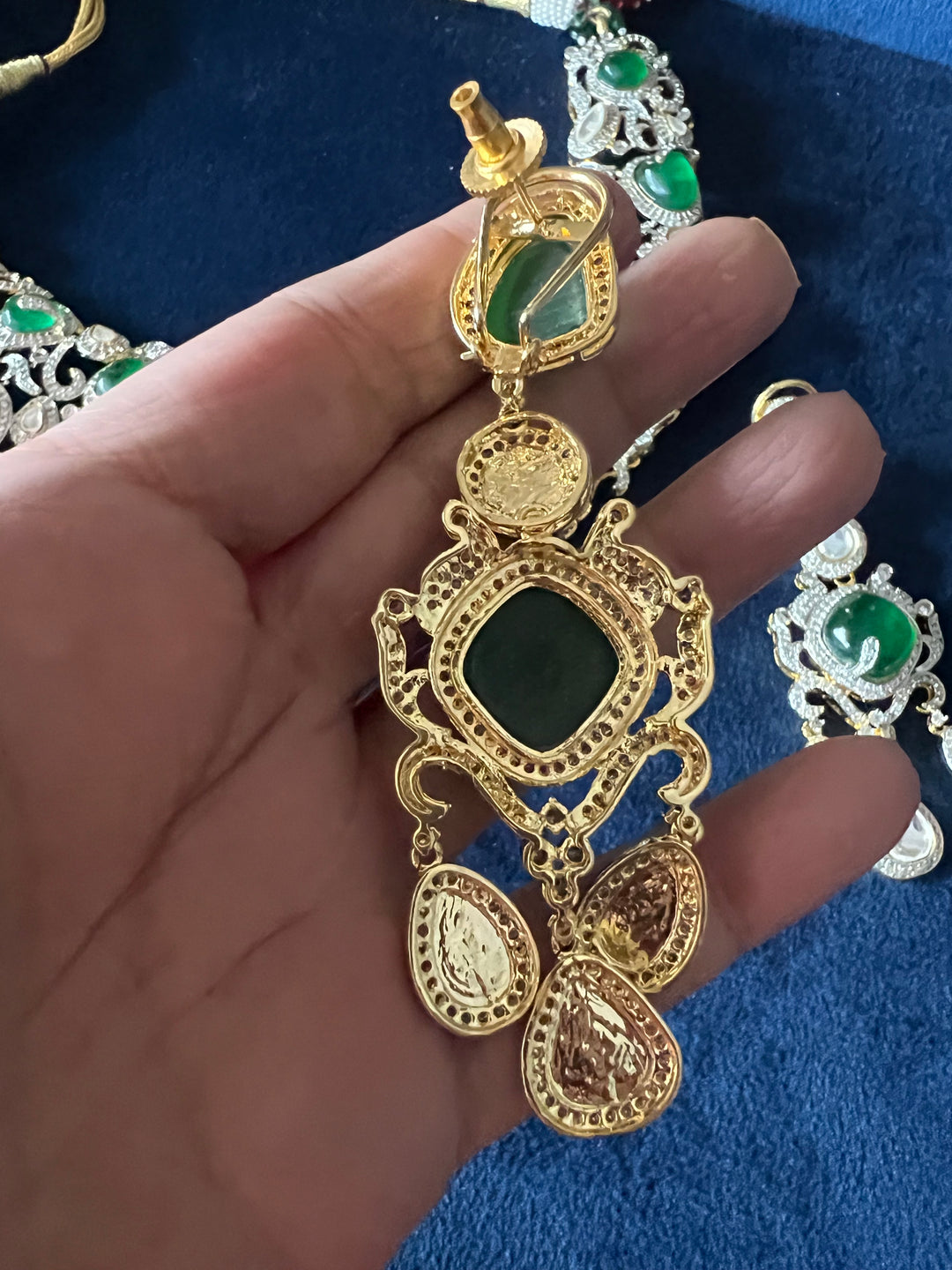 Elegant Kundan Necklace Set - Dazzle at Weddings and Festive Affairs