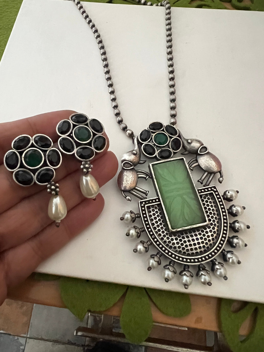 SHIVKA Fusion Necklace with Earrings