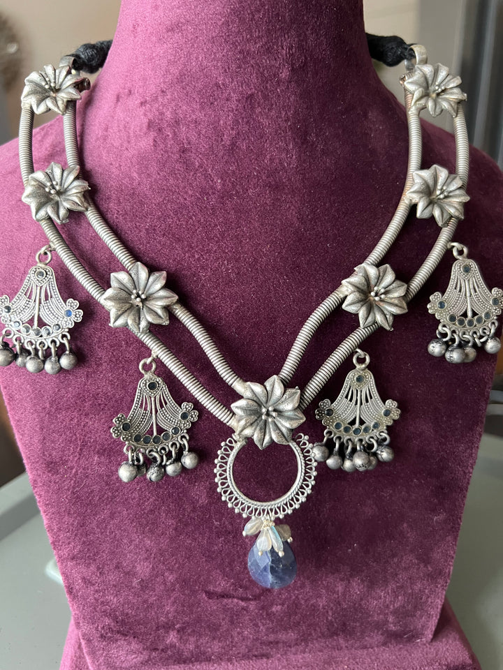 Handcrafted Antique Brass Statement Necklace - Unveil Your Unique Style