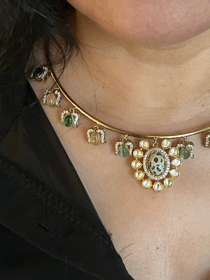 Elegant Hasli Necklace Set - Unmatched Quality and Style