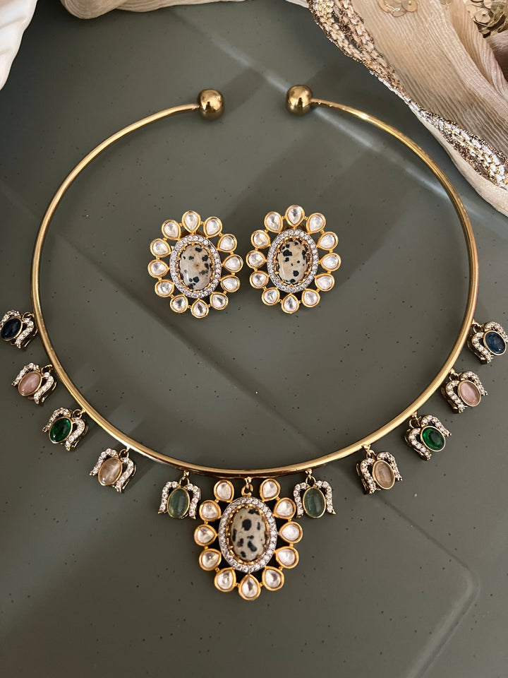 Elegant Hasli Necklace Set - Unmatched Quality and Style