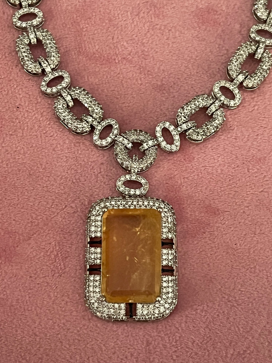 Exquisite Doublet Stone Necklace Set - Elevate Your Elegance