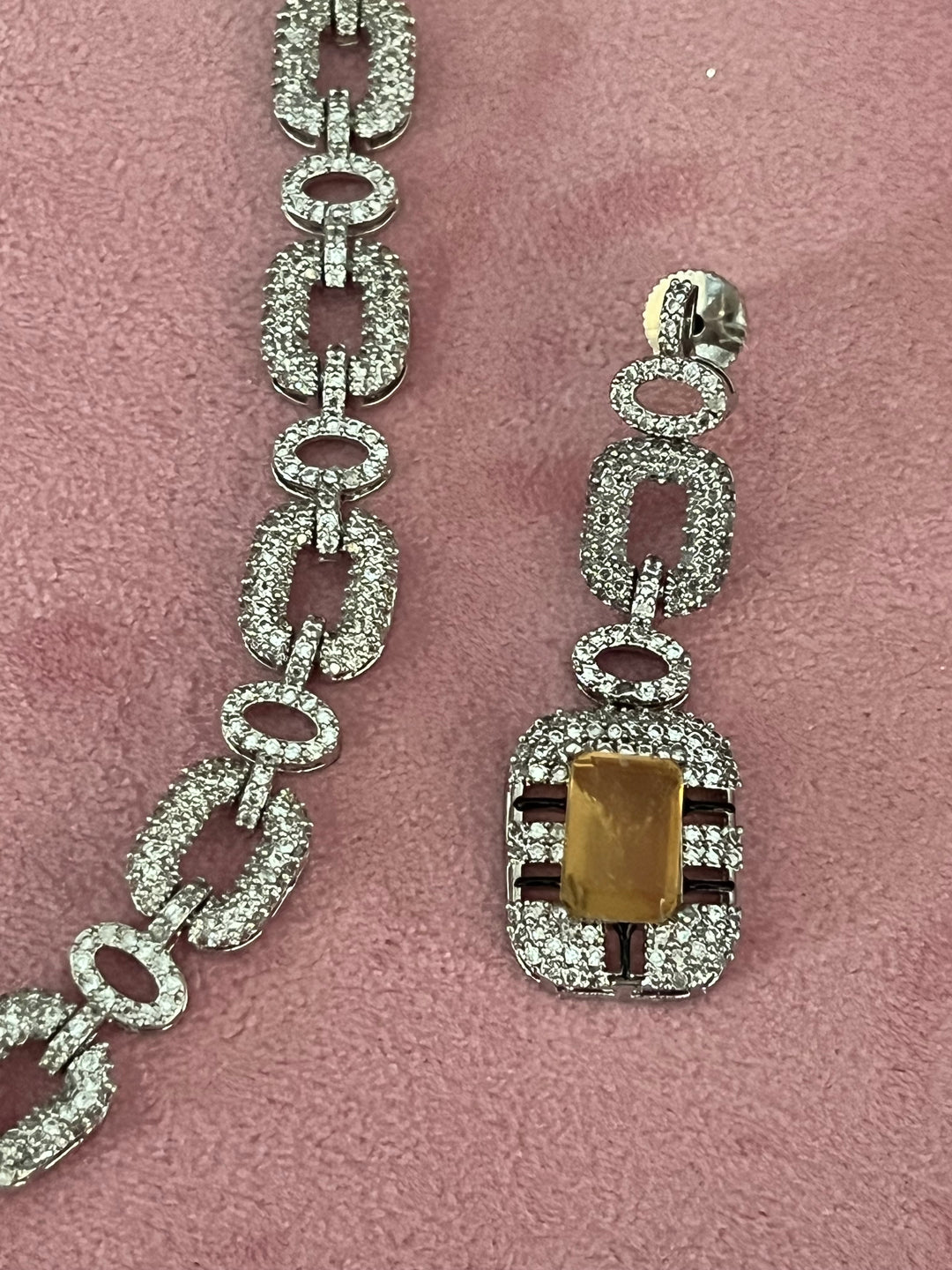 Exquisite Doublet Stone Necklace Set - Elevate Your Elegance