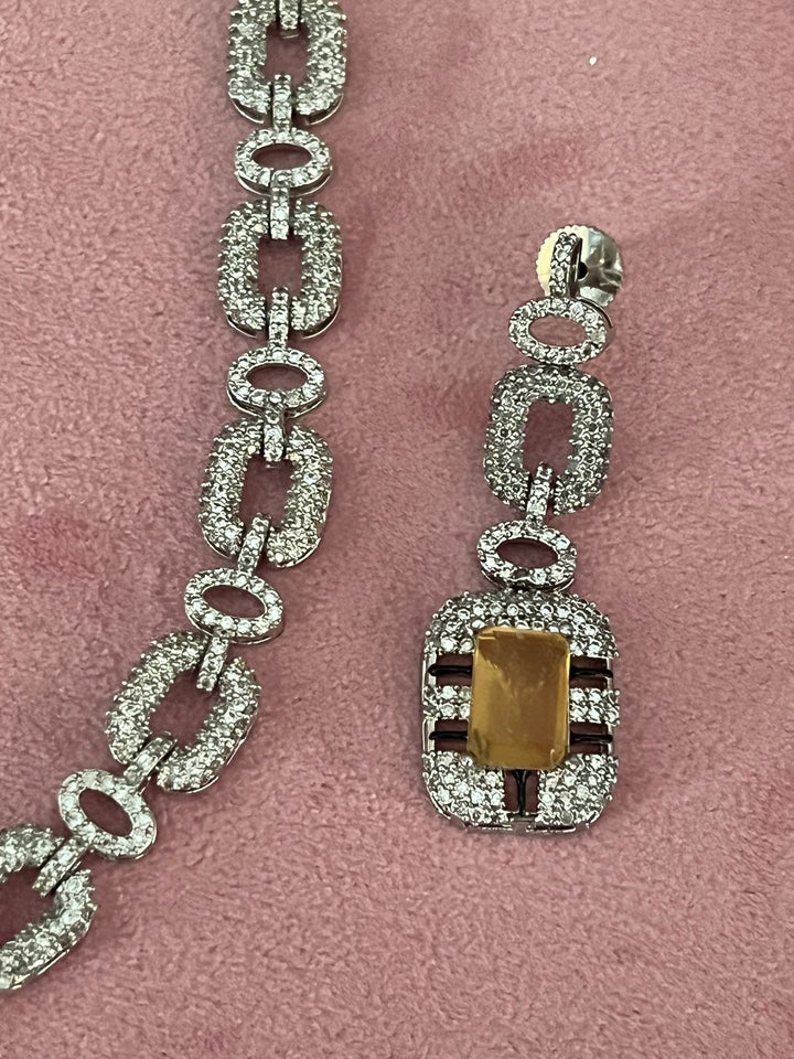 Exquisite Doublet Stone Necklace Set - Elevate Your Elegance