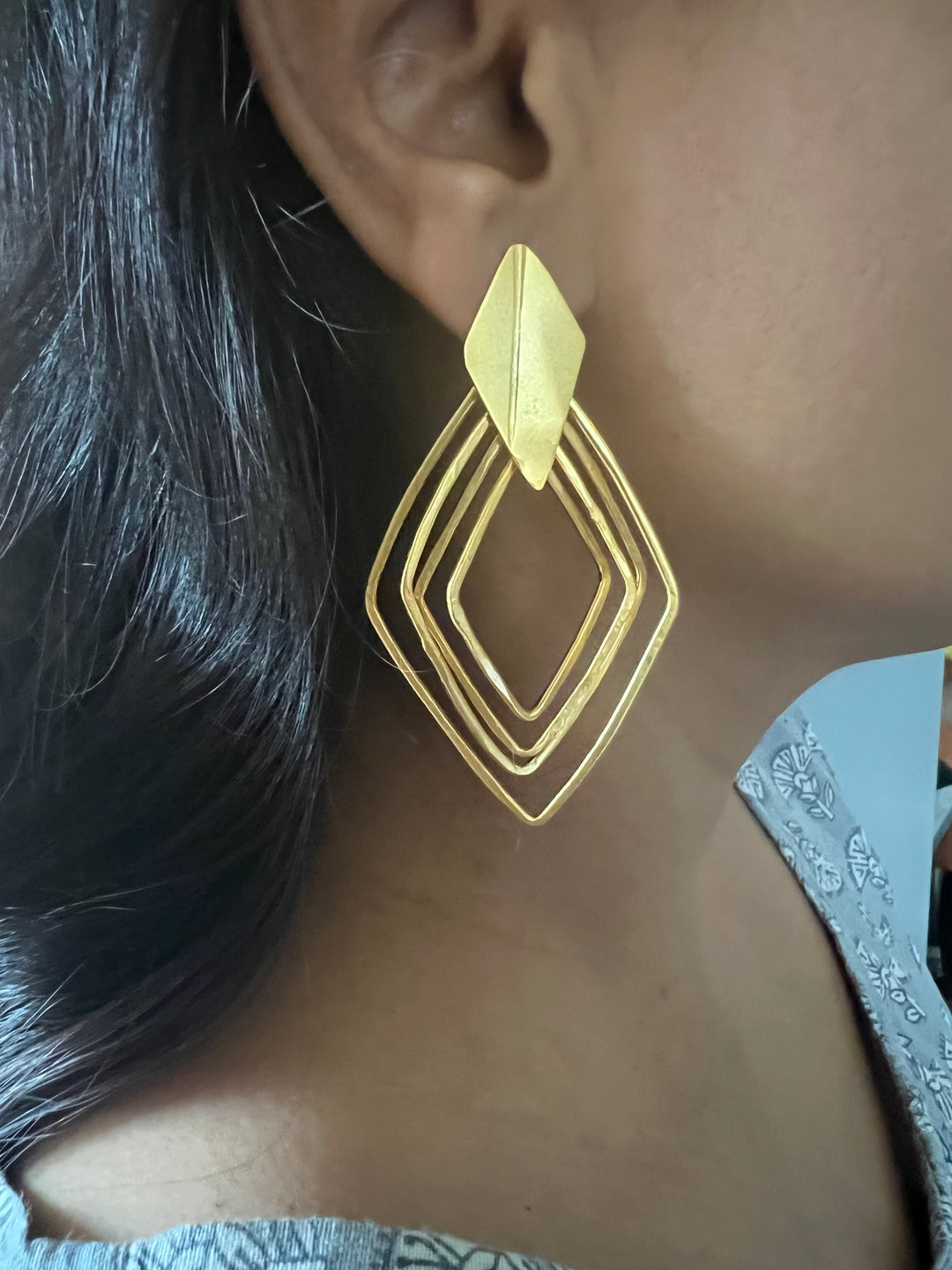 Statement Kite Danglers