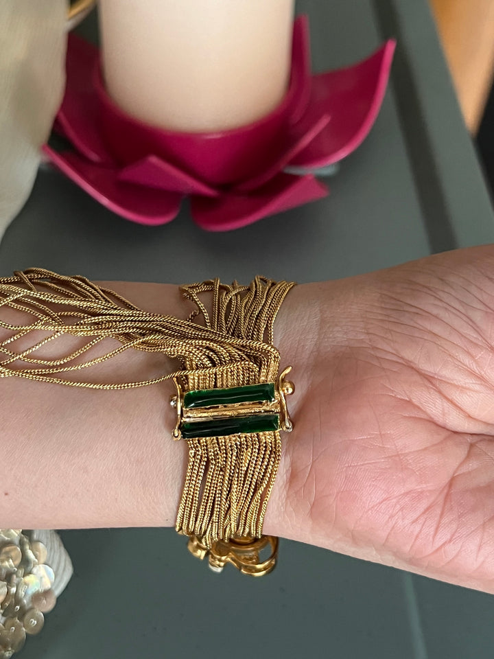 Exquisite Kundan Bracelet with Ghungroo Tassells - Unparalleled Quality and Style