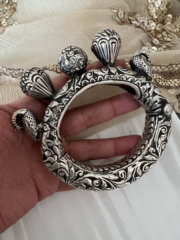 Exquisite Antique Kada with Chitai Work in Pure 925 Silver