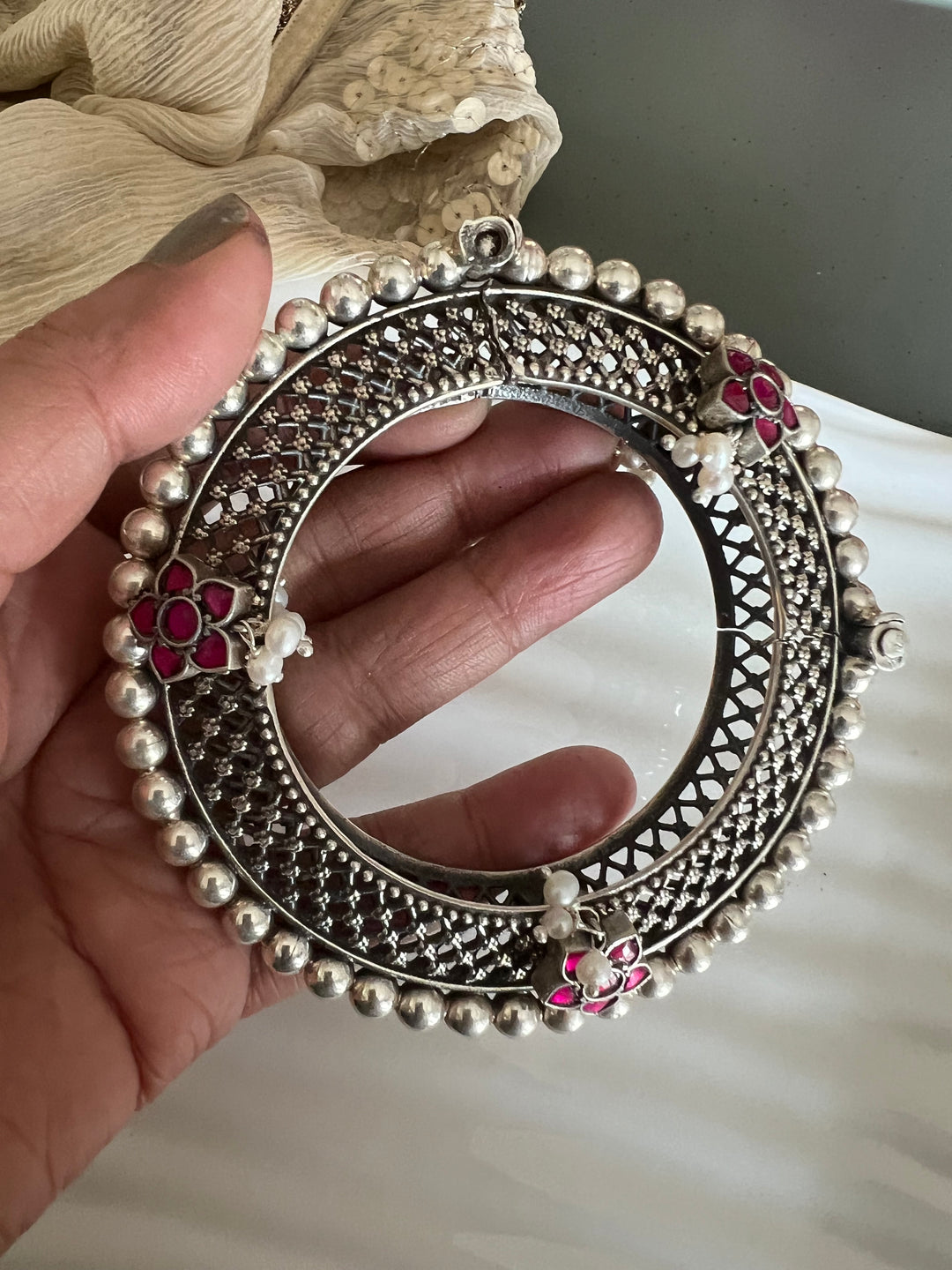 Exquisite Kundan Kada in Pure 925 Silver