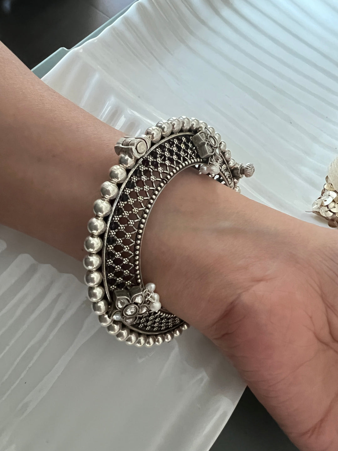 Exquisite Kundan Kada in Pure 925 Silver