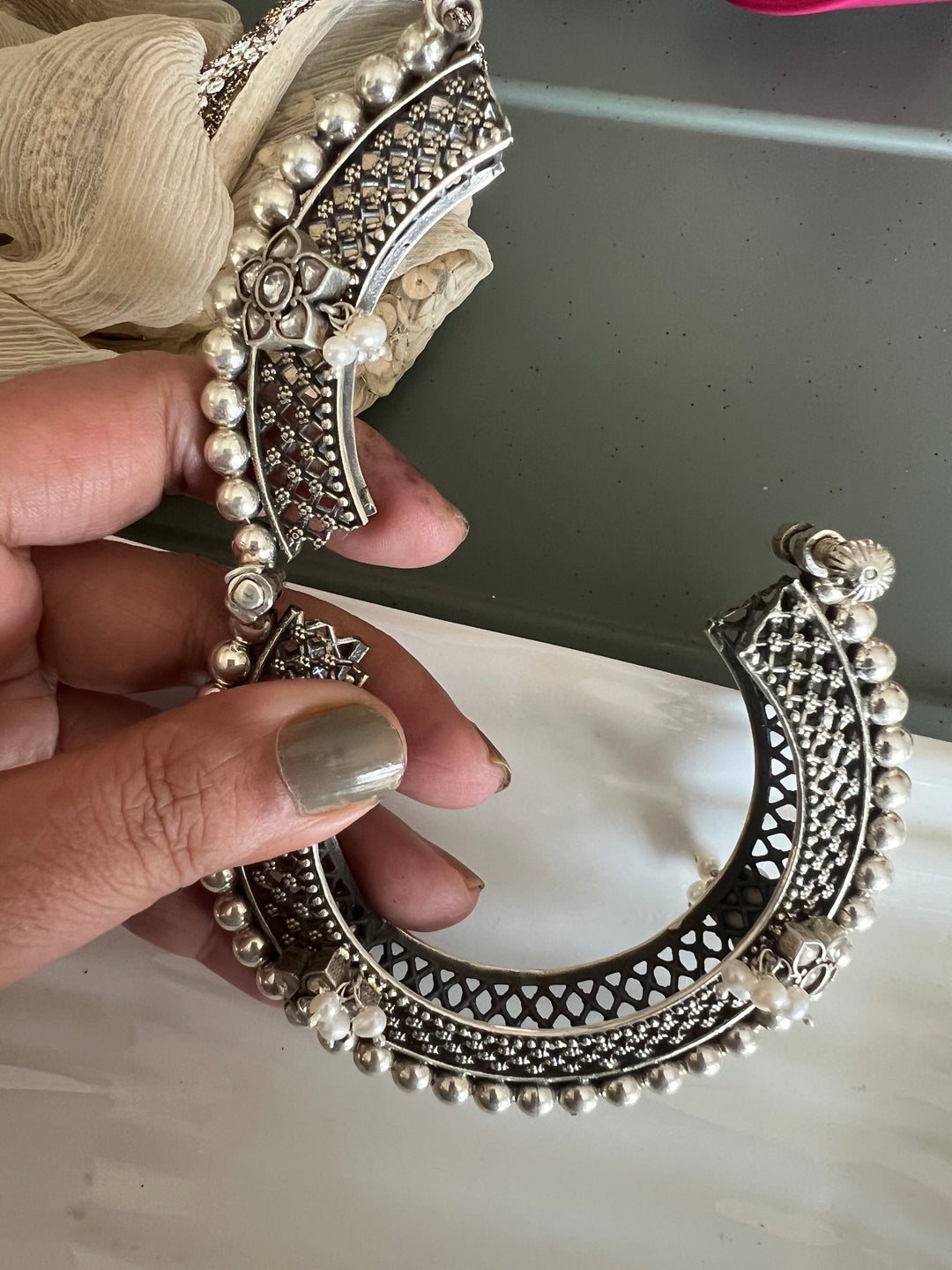 Exquisite Kundan Kada in Pure 925 Silver