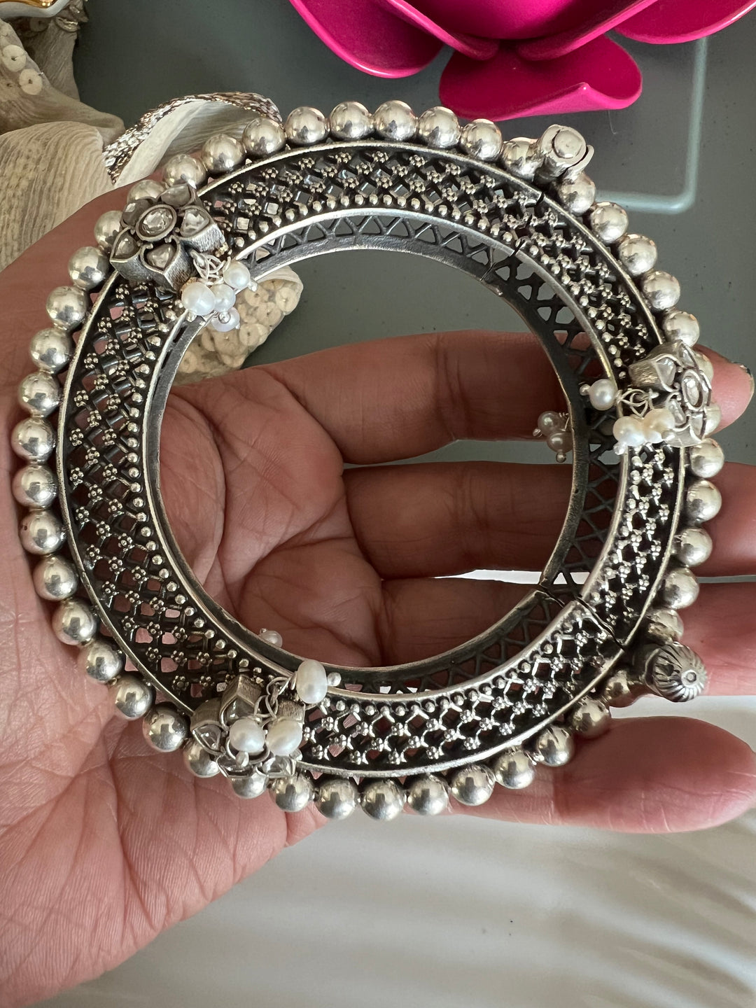 Exquisite Kundan Kada in Pure 925 Silver