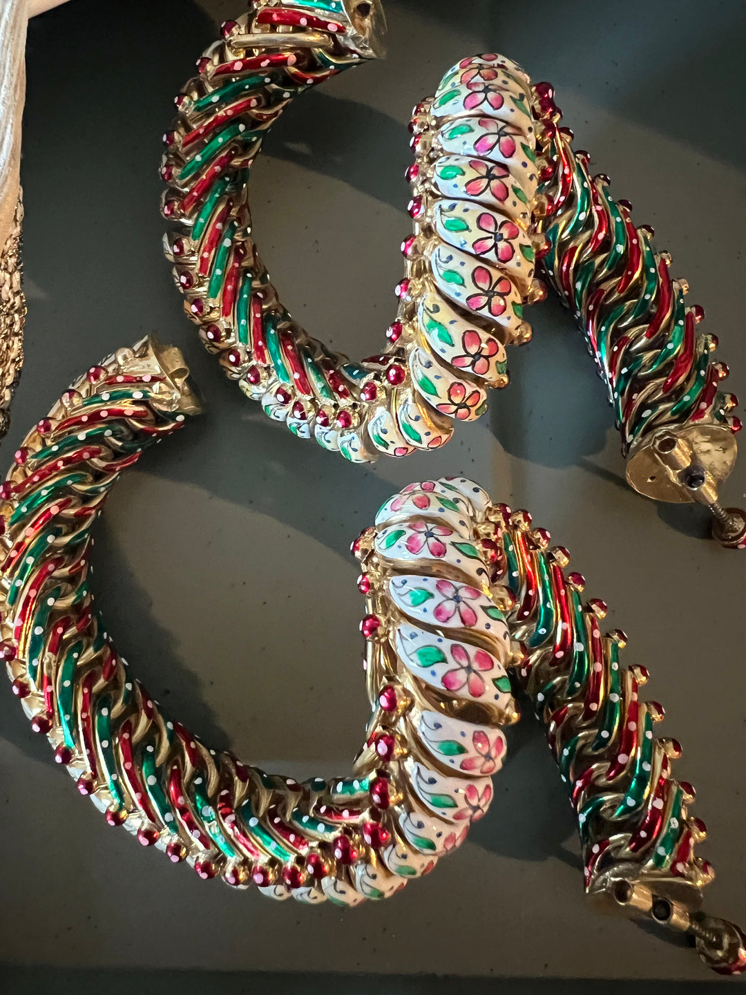 Exquisite Pair of Pure 925 Silver Enamelled Gold Polish Sutlodes - Wedding & Festive Delight