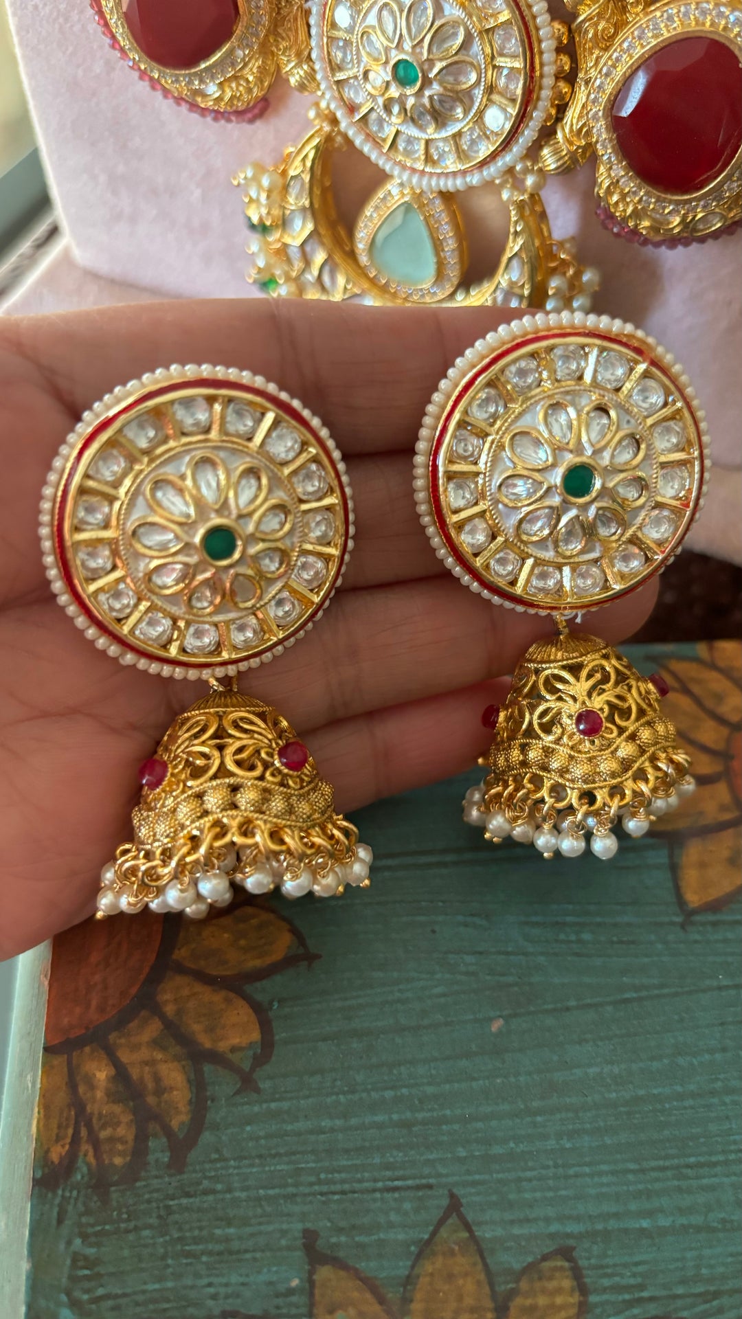 Exquisite Pendant Necklace Set - A Masterpiece of Elegance