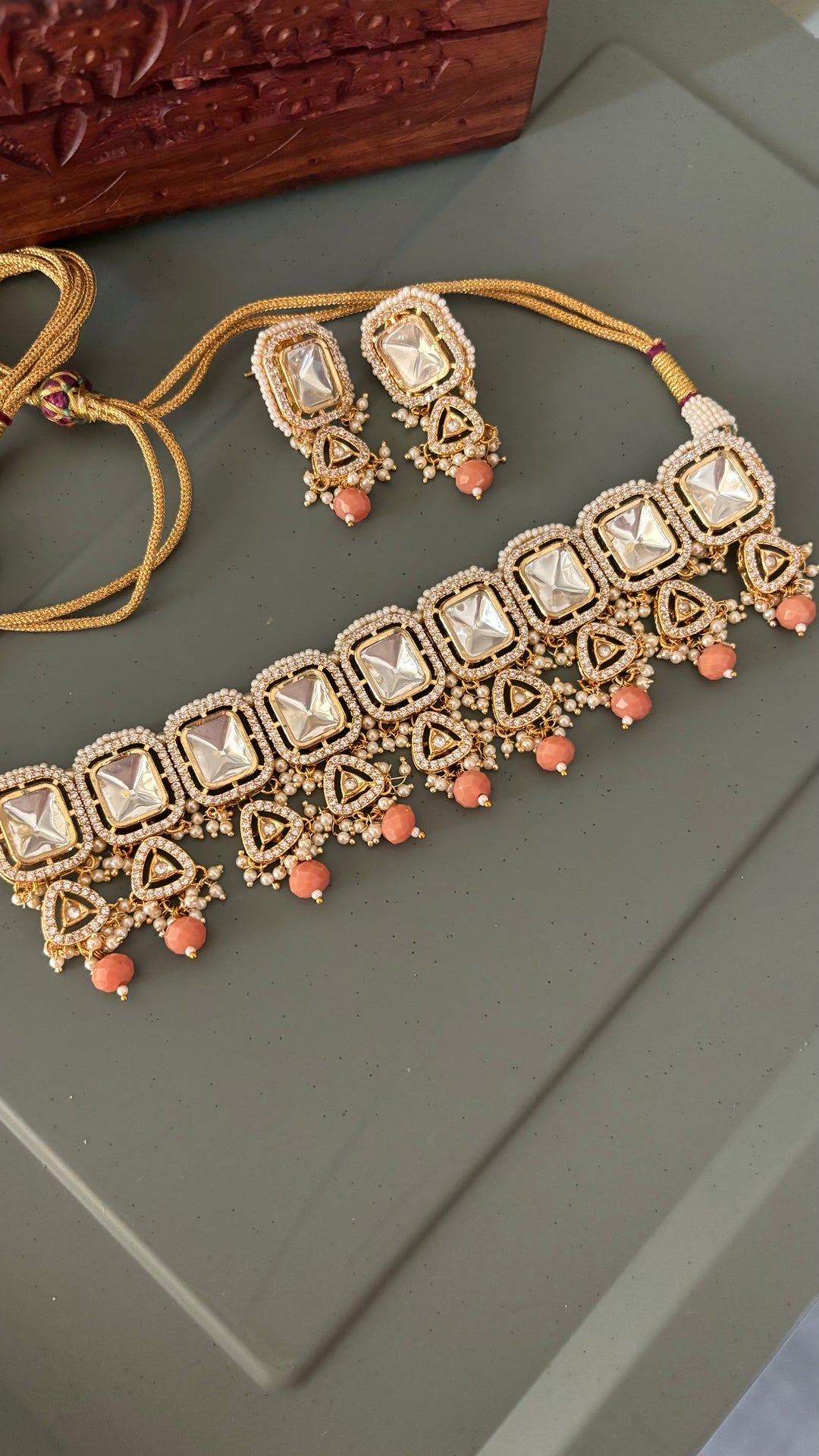 Elegant Choker Set - Unmatched Quality and Style