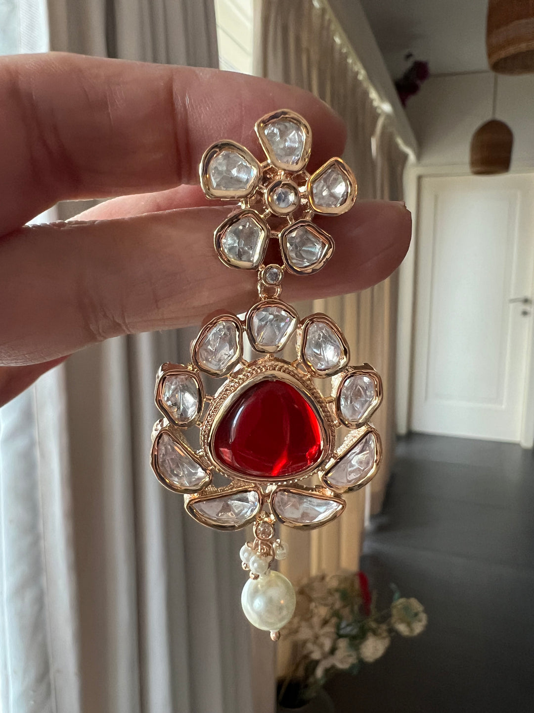 Exquisite Kundan Earrings for Glamorous Occasions