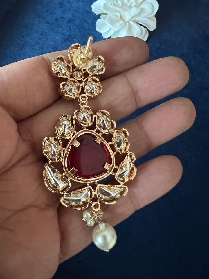 Exquisite Kundan Earrings for Glamorous Occasions