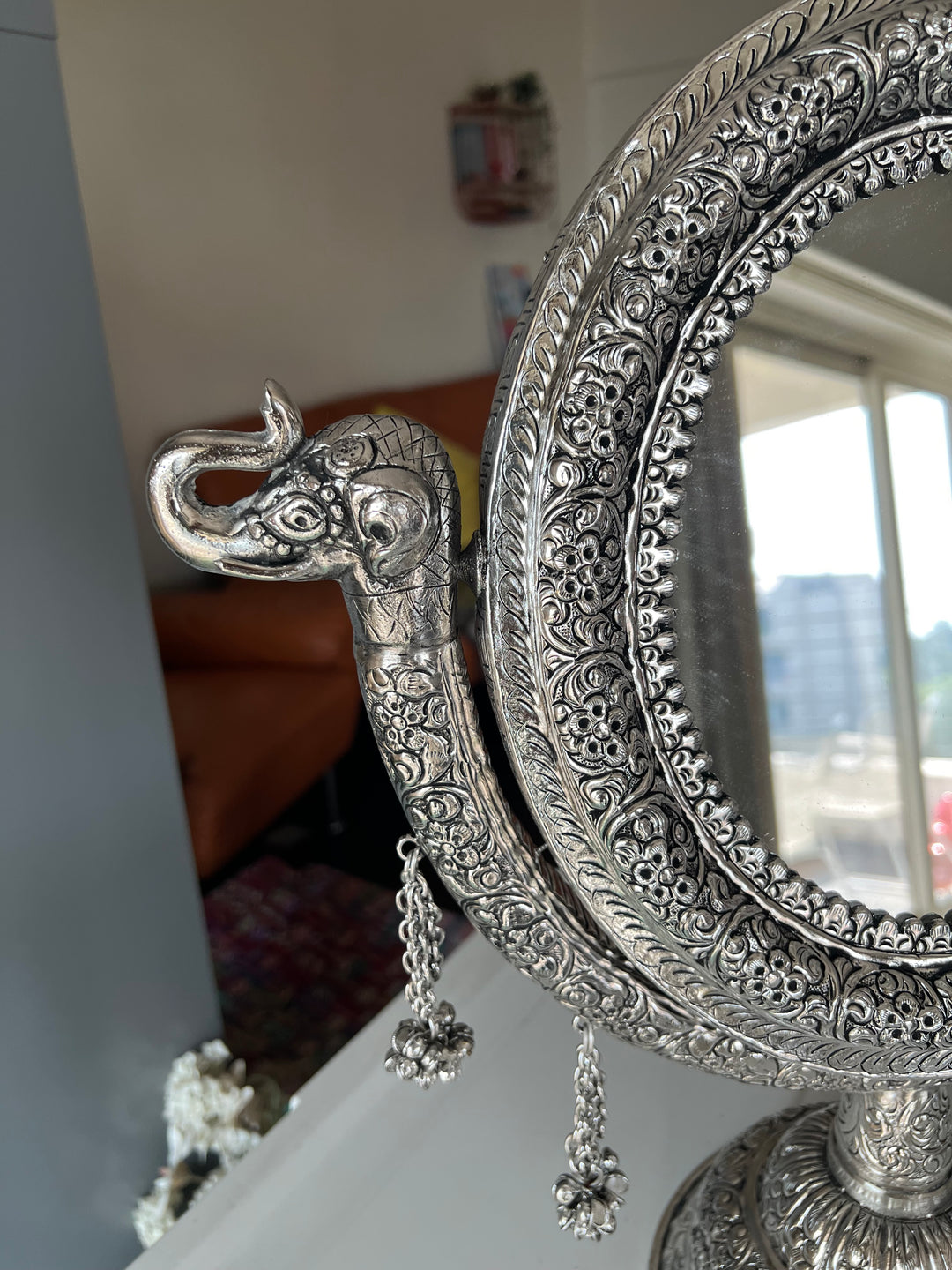 Professional Decorative Makeup Mirror for Queens/ Mirror for Jewlery