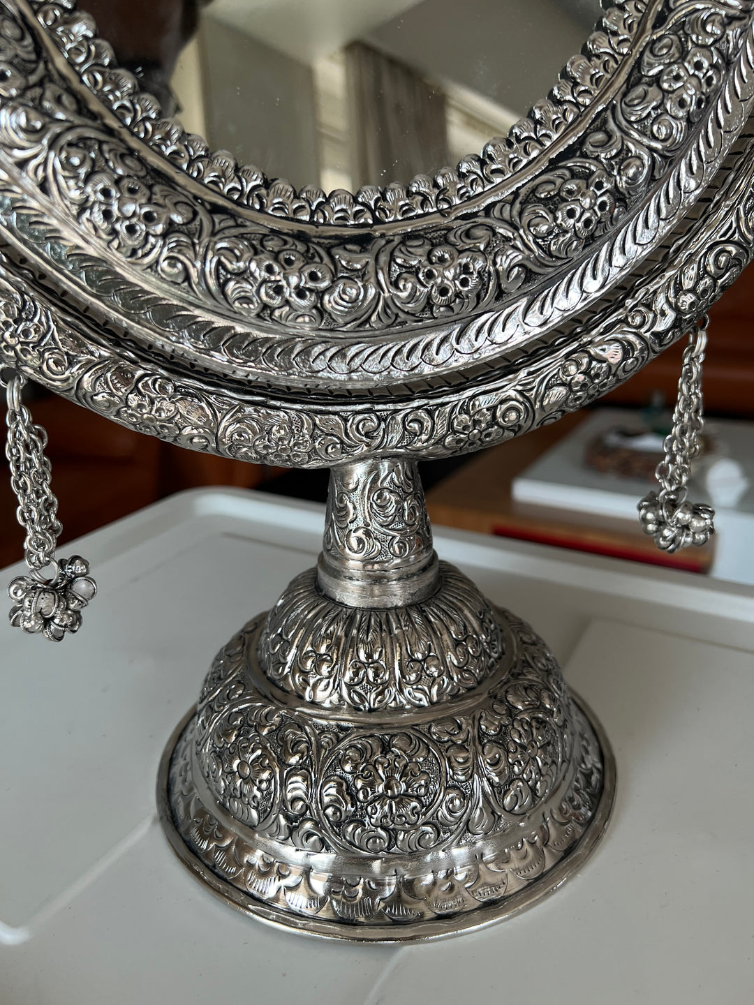 Professional Decorative Makeup Mirror for Queens/ Mirror for Jewlery