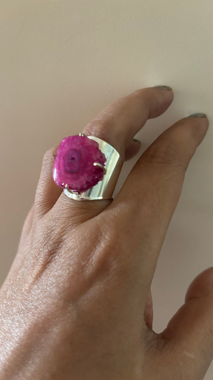 Pink Solar Quartz Ring - A Touch of Timeless Beauty